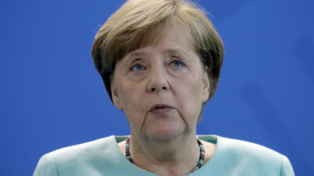 355783_merkelova 640x420.jpg