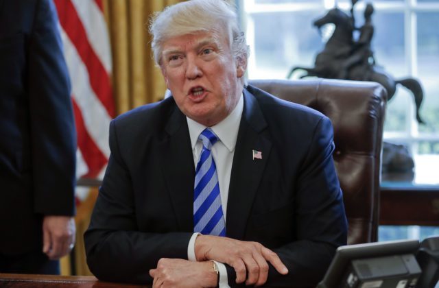 355828_donald trump 6 640x420.jpg