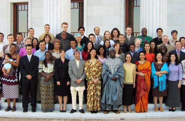 355889_bahai 640x420.jpg