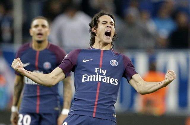 356202_edinson cavani 640x420.jpg