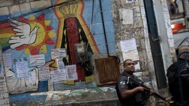 356331_policia brazilia 640x420.jpg