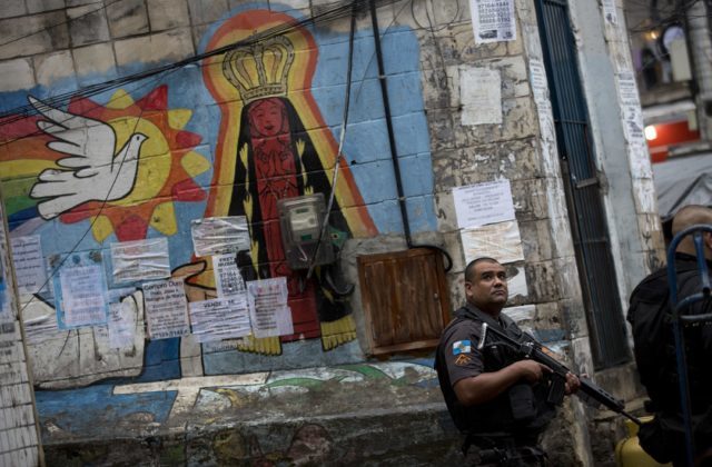356331_policia brazilia 640x420.jpg