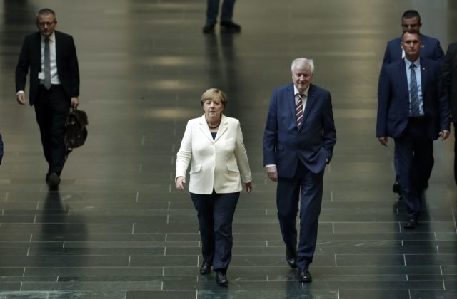 356351_germany_politics_90664 067d47e0112a4afc8d8a4ef84be39dfa 640x420.jpg