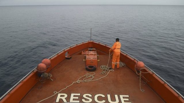 356399_indonesia_boat_in_distress afa75d9769e7454f908fc4e459107860 640x420.jpg