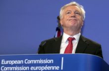 356559_david davis 640x420.jpg