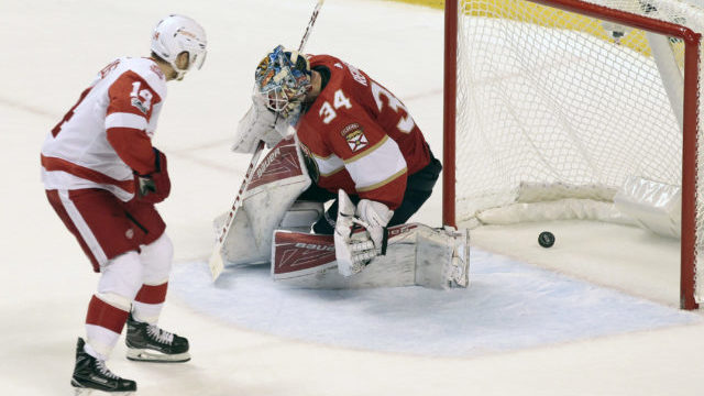356805_nhl detroit 640x420.jpg