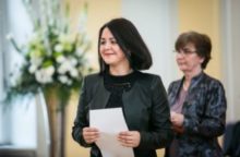 357439_erika jurinova 320x210.jpg