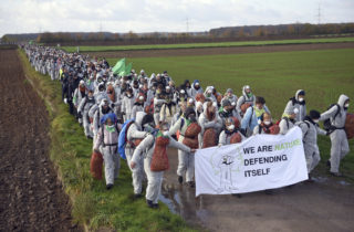 357510_germany_un_climate_summit_demonstration_05210 165af3db28604b3c88707764d212f79b 320x210.jpg