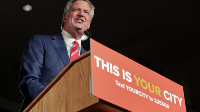 357777_bill de blasio 676x473.jpg