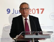 357880_juncker 676x524.jpg