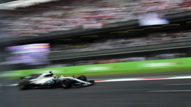 358071_lewis hamilton 1 676x451.jpg