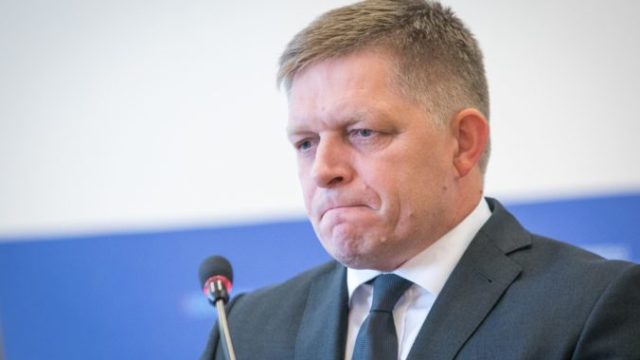 358310_robert fico 676x451.jpg