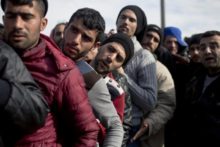 358640_greece_migrants ded3f6665dc241519026c4865156bc94 676x451.jpg