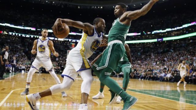 358810_warriors_celtics_basketball_49910 88d92dfb01134552a60e271f4fabcae6 676x495.jpg