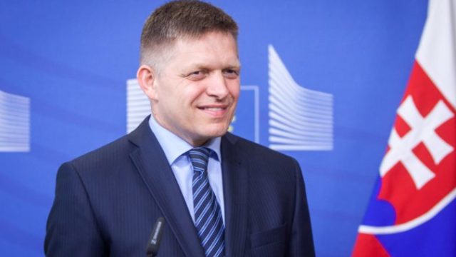358859_robert fico 2 676x451.jpg
