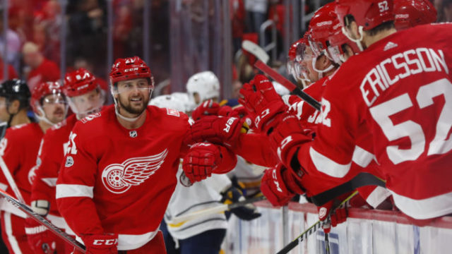 358893_sabres_red_wings_hockey_88663 573cfb2f9dc24670b24de63a495f3342 676x470.jpg