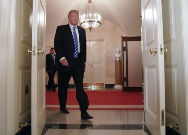 358999_donald trump 4 676x486.jpg