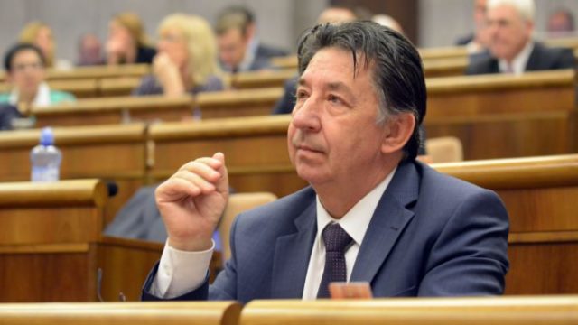 359019_jan budaj 676x451.jpg