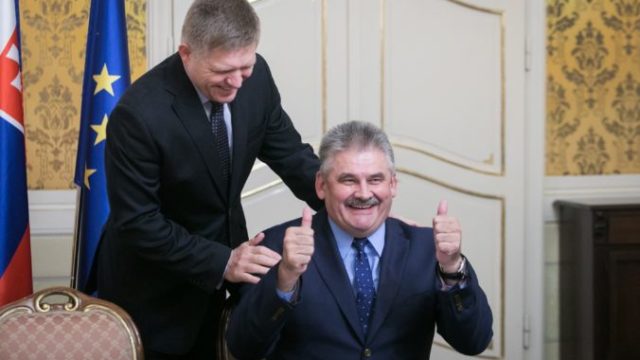 359104_jan richter robert fico 676x451.jpg