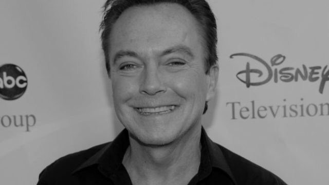 359291_obit_david_cassidy_81636 3caf947d87d74f23a6ef8d7ad74d0695 676x517.jpg