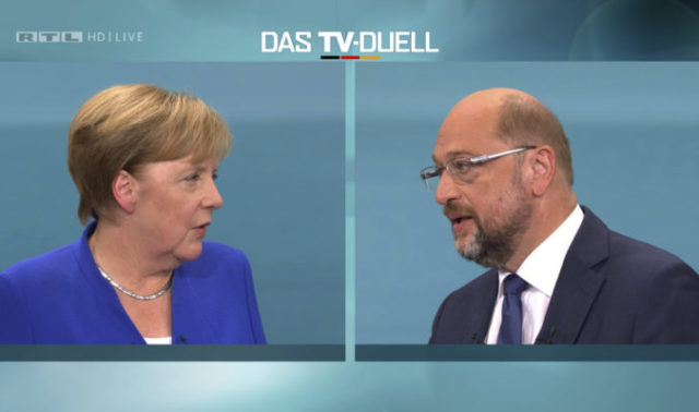 359500_merkelova schulz 676x399.jpg