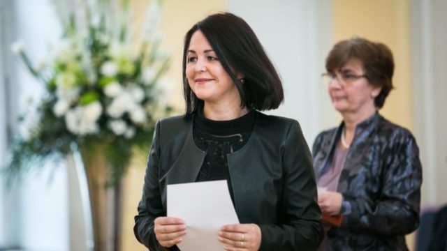 359698_erika jurinova 676x451.jpg
