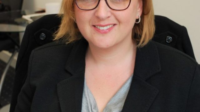 359986_lucie schweizer 676x1010.jpg