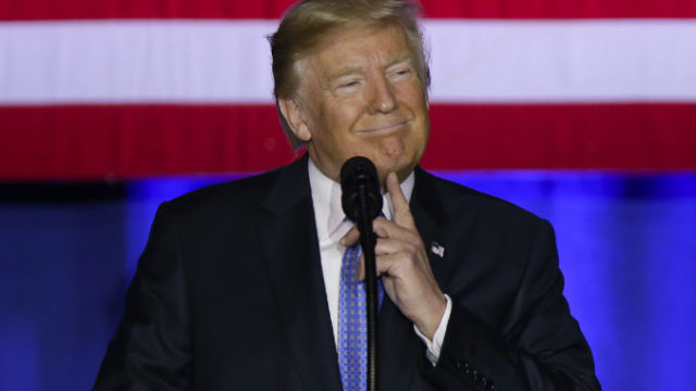 360005_donald_trump 676x484.jpg
