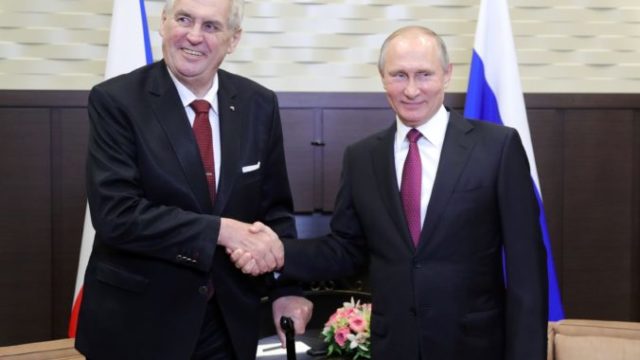 360063_vladimir putin milos zeman 676x492.jpg