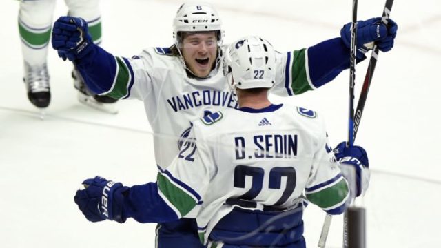 360315_daniel sedin 22 676x460.jpg