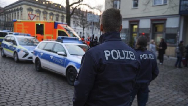 360373_germany_christmas_market_suspicious_object_72757 299dd207091d4b49a54fa1eb08307e1d 676x451.jpg