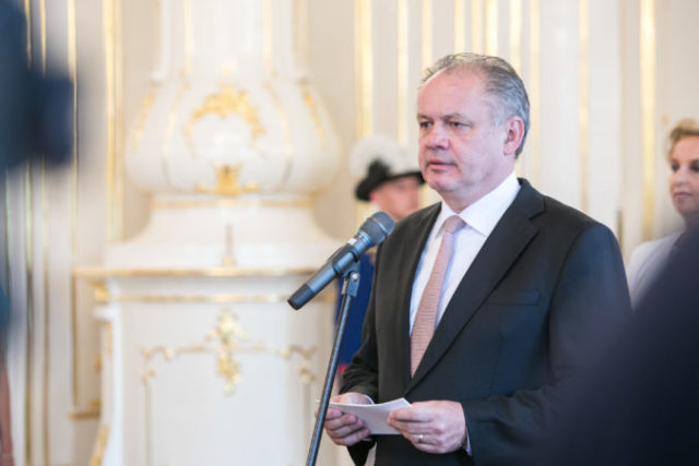 360594_andrej kiska 676x451.jpg