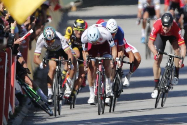 360691_peter sagan mark cavendish 676x451.jpg