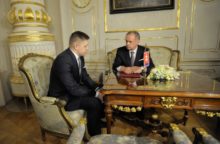 360737_andrej kiska robert fico 676x442.jpg