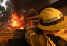 360831_california_wildfires_92843 f3548678e00649ce9fd707a4e9fcf89d 676x459.jpg