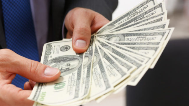 361112_dolar 676x451.jpg