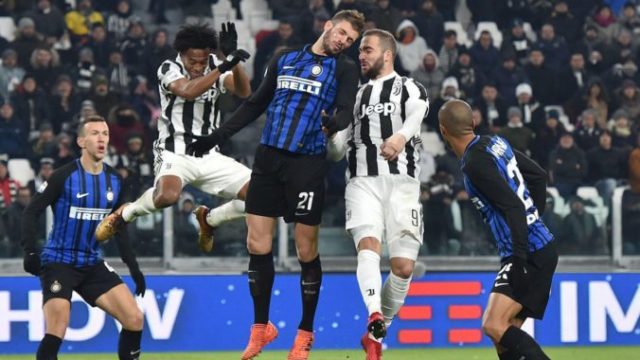 361217_italy_soccer_serie_a_99664 cd225633af044a4e8f5b64eb3018fecc 676x570.jpg