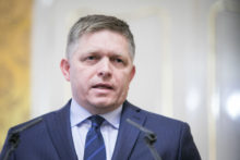 361347_robert fico 676x451.jpg