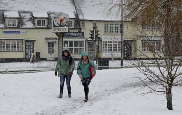 361391_britain_snow_76482 180342fc41e44b0fa650943e2dcc6bed 676x426.jpg