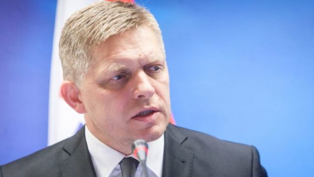 361453_robert fico 3 676x451.jpg