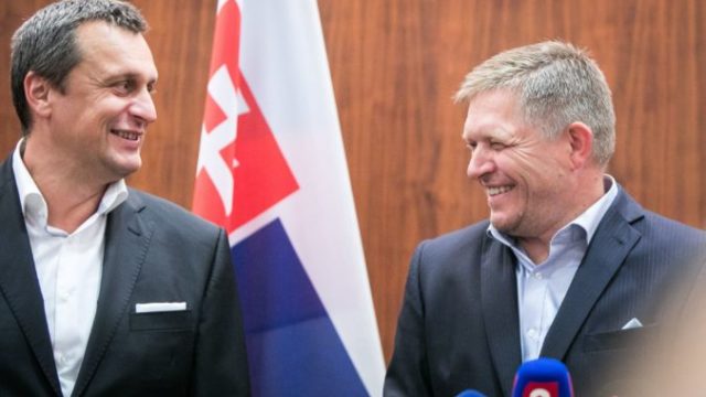 361601_andrej danko robert fico 676x451.jpg
