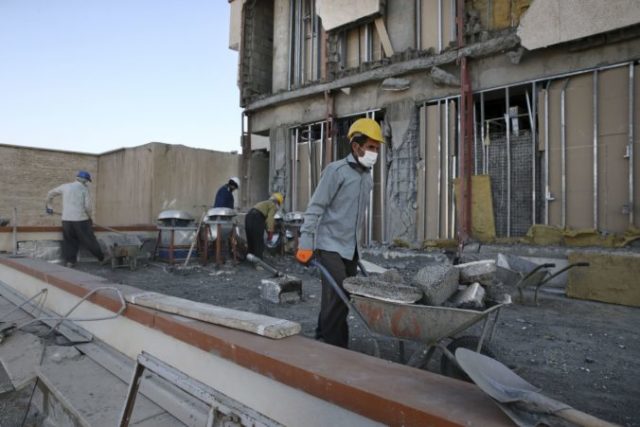 361628_zemetrasenie_iran 676x451.jpg