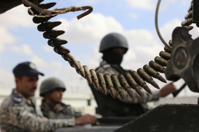 361753_aptopix_jordan_syria_31024 462484eb1e8845c2bc5a8954007c65f6 676x451.jpg