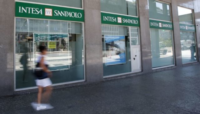 361953_intesa sanpaolo 676x384.jpg