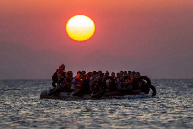 362055_ye_greece_migrants 6f73e80ec13942abb3704d3a2da02b3f 676x451.jpeg
