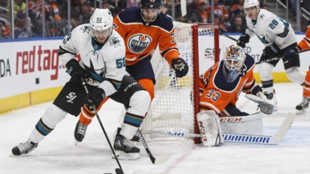 362082_sharks_oilers_hockey_55408 eae9b4f0849b4a0389b751c728160280 676x432.jpg