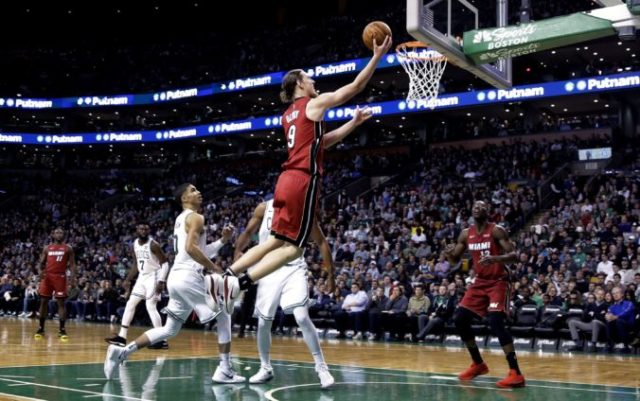 362267_kelly olynyk 9 676x424.jpg