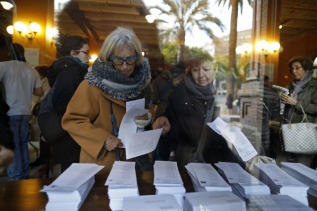 362298_spain_catalonia_elections_15975 ecc97b71088646d58594acbcb9f042cc 676x451.jpg