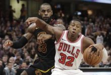 362357_kris dunn 32 lebron james 676x459.jpg