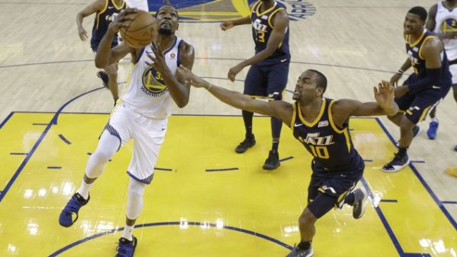 362758_alec burks 10 kevin durant 676x461.jpg